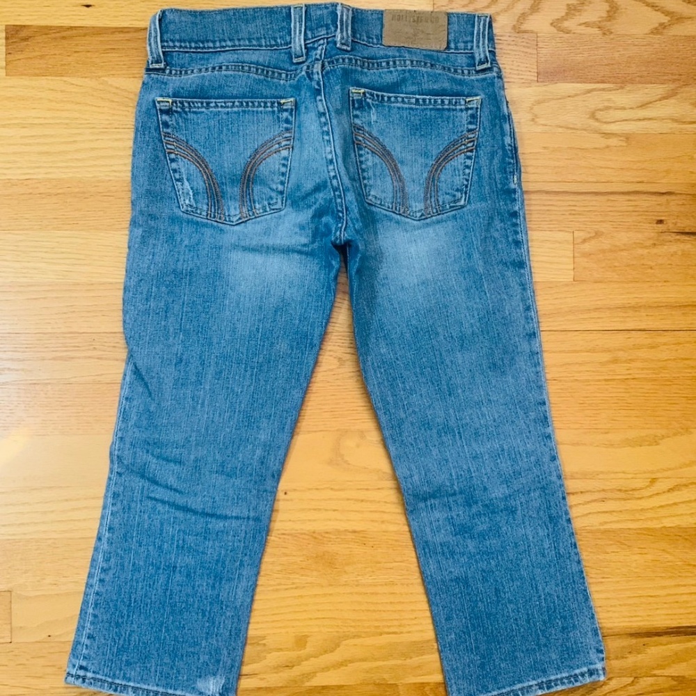 Hollister medium blue capri jeans - Picture 5 of 7